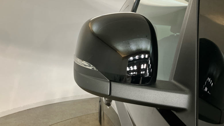 Volkswagen ID. Buzz 210kW Style Pro 86kWh 5dr LWB Auto [7St/Design+] Electric Estate